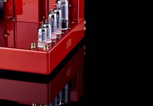 Braeburn Orange Pickup shots AP018436 small