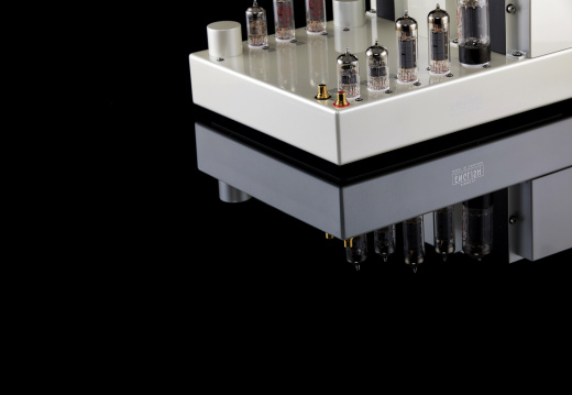 English Acoustics Stereo 21c Porsche Pearl White 04.02.2021 AP017922