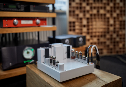 KlangLoft and EA AP017620